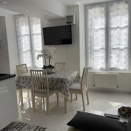 Appartement 2 Pieces Centre-Ville Rambouillet Exterior photo