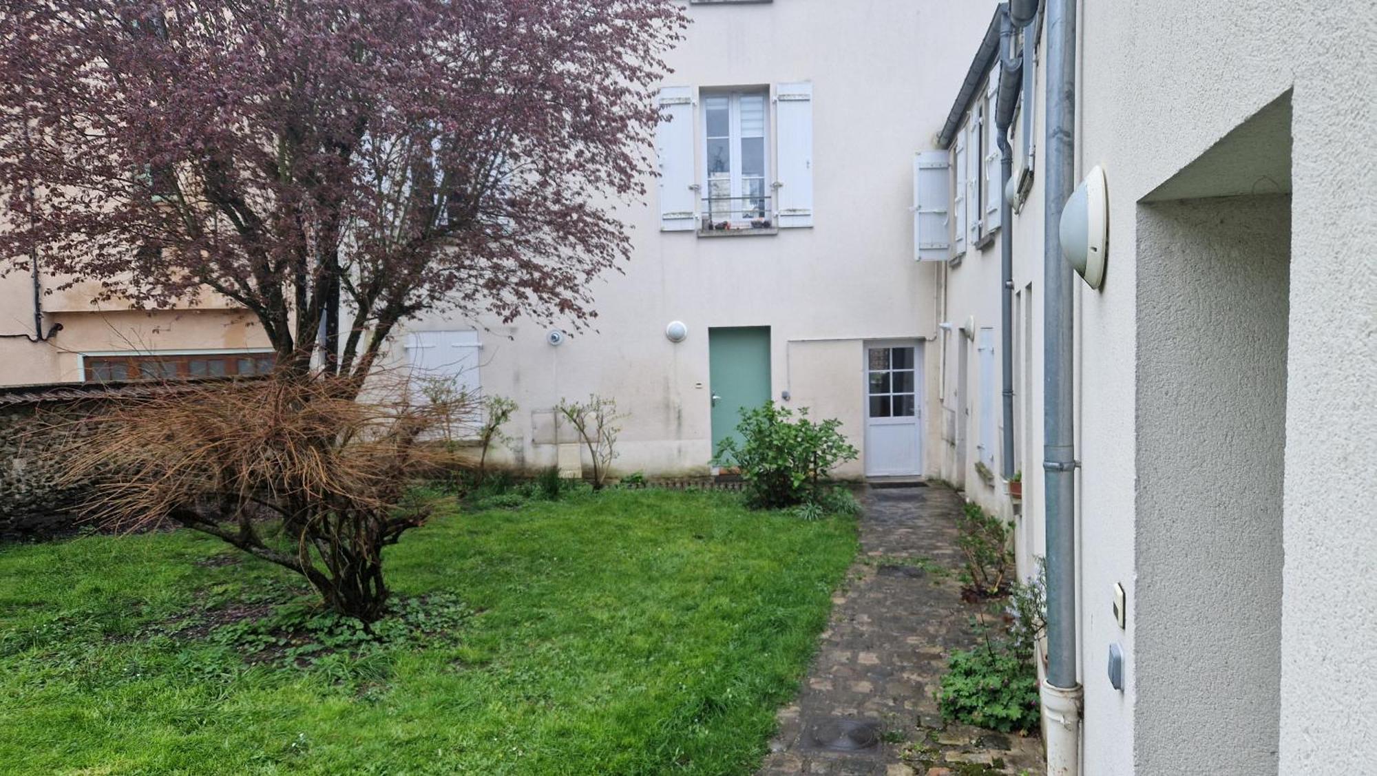 2 Pieces Centre-ville Rambouillet